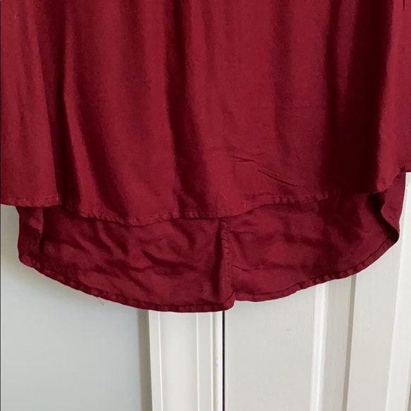 So burgundy dress - Picture 4 of 5
